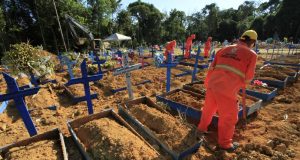 Amazonas está entre os estados brasileiros que registram queda de óbitos por Covid-19Esse dado é importante para a continuidade do plano de reabertura gradual do comércio