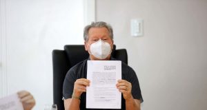 Mulheres de olho na cadeira e na caneta do ArthurUma prefeita para Manaus?