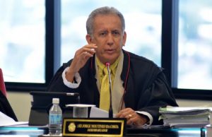 Desembargador cancela liminar e determina volta das atividades na CPI da Saúde