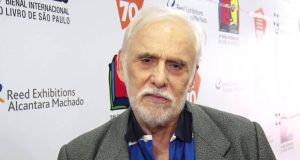 Depressão de Francisco Cuoco liga sinal de alerta para idosos isolados pela pandemiaPreocupação geral