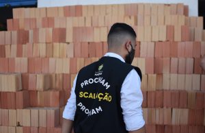 Procon-AM notifica lojas e pede informações sobre preços do tijolo e do cimentoEstabelecimentos têm até 48 horas para entregar resposta ao órgão, que analisará possíveis aumentos abusivos nos valores dos produtos