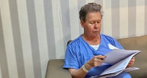 Diagnosticado com Covid-19, Arthur Neto manda recado para manauaras: ‘Seguimos firmes’O prefeito está há seis dias internado em observação e continua despachando