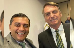 Politicagens, trapalhadas e suspeitas de corrupção: Brasil bate 2 milhões de casos de covidPandemia sem data para acabar