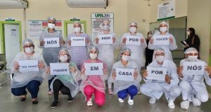 Governo pagará R$ 50 mil às famílias de profissionais da saúde mortos por covidLei aprovada na Câmara