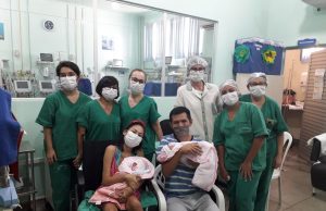 Em Iranduba, marido autista e esposa cadeirante ganham filhas gêmeas"Não tem outra palavra, é amor"