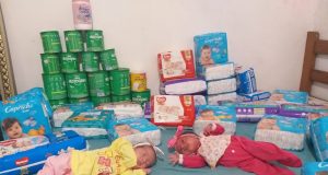 Autista e cadeirante recebem doações paras filhas gêmeas em IrandubaBenção