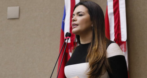 Alessandra Campêlo defende primo-secretário e diz que está tudo bem no Francisca MendesEm defesa da Susam e do Francisca Mendes