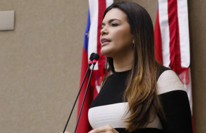 Alessandra Campêlo defende primo-secretário e diz que está tudo bem no Francisca MendesEm defesa da Susam e do Francisca Mendes