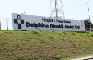 URGENTE: Mulher morre após levar tiro na cabeça no TarumãCrime bárbaro