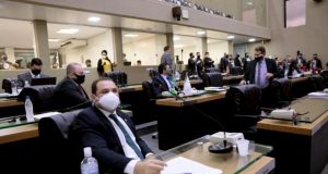 Deputados aprovam delegacia anticorrupção que não pode investigar o GovernoQue coisa feia!