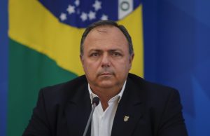 COVID: Ministro da Saúde recebe idealizadores da cura com ozônio no ânusMeu amigo, não tá fácil