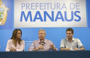 Rotta chama Arthur Neto de “desumano” e primeira-dama de “corpo estranho”