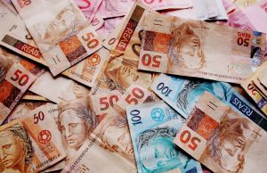 Poupança tem retirada líquida de R$ 12,66 bilhões em julhoVolume de saques é o maior registrado para o mês