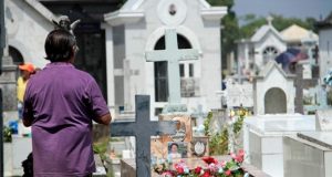 URGENTE: Prefeitura proíbe visitas aos cemitérios de Manaus no Dia dos PaisTodos fechados para os filhos