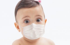 CUIDADO: Crianças com menos de 5 anos não devem usar máscaras