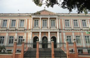 Após passar por Gripe Espanhola, escola mais antiga de Manaus vence a Covid e reabre as portasVitória sobre a Covid