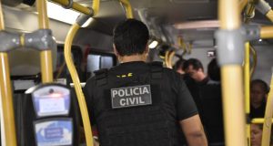 Filho monitora celular da mãe e consegue localizar assaltante de ônibus em ManausSafado foi preso