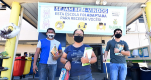 Em Manaus, mais de 100 mil alunos são esperados nas escolasApós cinco meses