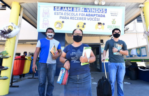 Em Manaus, mais de 100 mil alunos são esperados nas escolasApós cinco meses