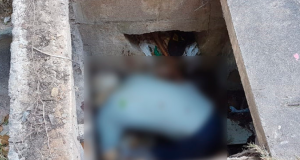 Cadáver dentro do esgoto na Leonardo MalcherManaus e suas barbaridades