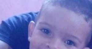 Pai mata filho de 3 anos e transmite o crime por vídeo chamada para a mãe do bebê Não aceitava o término do relacionamento