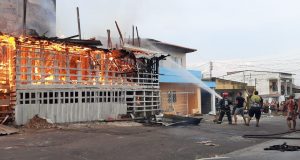 Incêndio atinge casa no São JorgePerigo