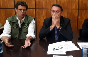 Bolsonaro faz live com ministro do Meio Ambiente e afirma que Amazônia está preservadaPresidente se diz vítima de perseguição