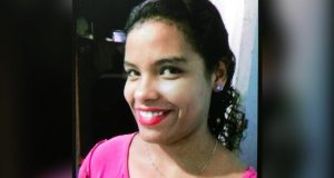 Esposa sai para beber com marido, surta, corre e desaparece em ManausQue loucura