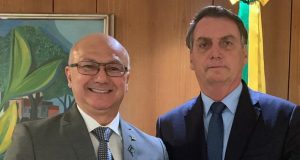 Abençoado por Bolsonaro, Coronel Menezes convoca “motociata” na Autaz