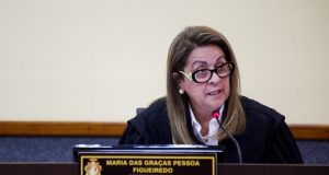 Desembargadora considera ilegal greve dos professores em ManausNão tem jogo