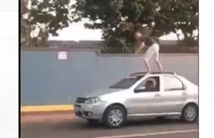 PERIGO: Vídeo mostra jovem ‘surfando’ em teto de carro