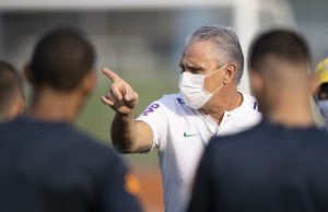 Seleção brasileira inicia caminhada para Copa do Mundo de 2022Com dores na lombar, Neymar pode desfalcar Brasil