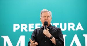 Arthur afirma que vai deixar carta de recomendações ao próximo prefeitoProfessor Arthur Neto