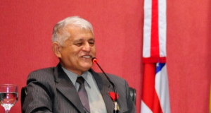 Ex-prefeito de Manaus morre de Covid no Check-UPLuto oficial