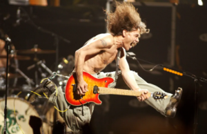 Morre o guitarrista Eddie Van HalenLuto no Rock