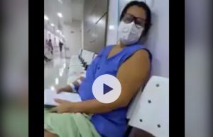 VÍDEO EXCLUSIVO: paciente de Covid acusa Governo de abandono no 28 de AgostoTeve que esperar por aproximadamente 5h30h até a chegada ambulância para retornar ao leito no Delphina