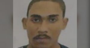 Neto de Neguinho da Beija-Flor é morto a tiros em baile funkDois homens também foram baleados e mortos