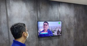 David Almeida promete não entregar Prefeitura a Marcos Rotta em 2022Campanha nas ruas