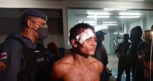 Criminoso leva surra de mototaxistas após tentativa de assalto no CoroadoSe ferrou!