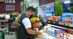 DB da Ponta Negra é emparedado por vender produtos impróprios à saúdeDe novo, toda hora