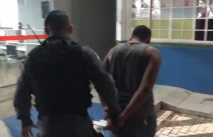 Soldado do Exército é preso após estuprar sobrinha de 6 anos e ainda filmar o crimeMaldito!