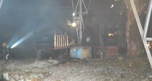 Urgente: Incêndio no bairro da Glória destrói duas casasConforme relatos de moradores do local, um curto circuito teria provocado o incêndio