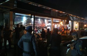 Duas festas com um total de 1000 pessoas são fechadas no TarumãQue absurdo