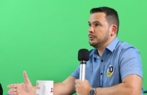 Alberto Neto promete creches para as mães de ManausAtenção à família