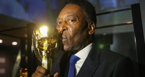 Vida longa ao rei do futebol; Pelé completa 80 anosEdson Arantes do Nascimento mudou os rumos do futebol brasileiro