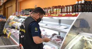 Procon retira mais de 90Kg de alimentos vencidos do DB da Cidade NovaSacanagem