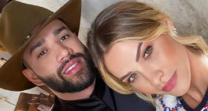 Gusttavo Lima canta “Que pena que acabou” mas ignora pedidos de volta com Adressa SuitaPrimeira live