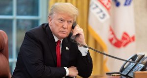 Seriamente ameaçado de perder eleição, Trump diz está imune à CovidCurado