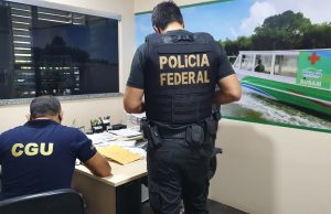 Alta cúpula da Saúde direcionou compra de respiradores em loja de vinho, diz PF'Antes da abertura da referida licitação, a empresa investigada adquiriu parte dos respiradores pulmonares em outro Estado da Federação'