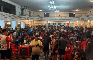 Polícia fecha “Boteco do Boi” lotado no Rio Negro e mais 80 baresAFRONTOSOS